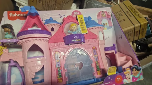 Disney Princess Magical Lights & Dancing Castle by Little People 2