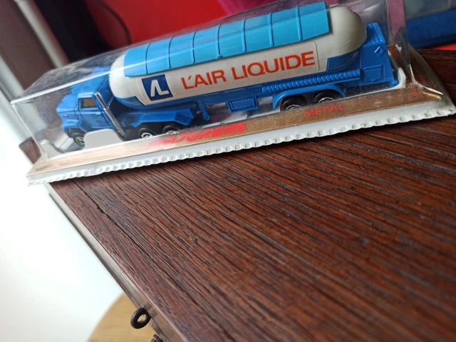 MAJORETTE CAMION VOLVO F12 Semi Remorque Porte Container Eagle Trucks 1