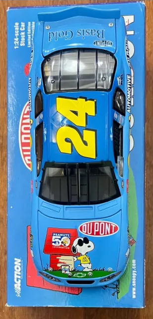 Jeff Gordon #24 DuPont / Peanuts, 2000 Action 1:24 Die-Cast Nascar Monte Carlo