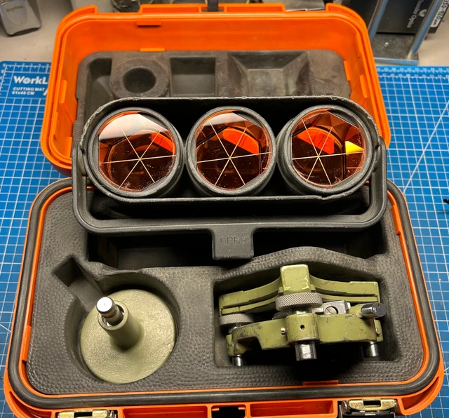 Wild Heerbrugg Survey Equipment GPH3 GDF6 GRT10