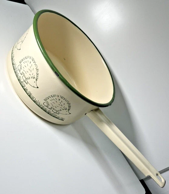 ANCIEN POT A sel tole Emaillée EUR 0,99 - FR