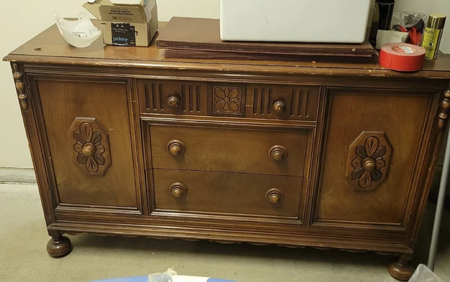 LOCAL PICKUP Vtg Mid Century Floral Breuners Carved Walnut Buffet Sideboard