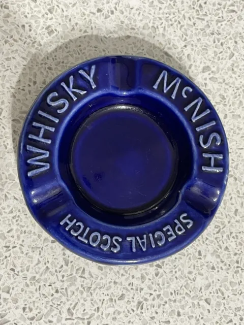 ROYAL DOULTON McNISH SPECIAL SCOTCH WHISKY BLUE ASHTRAY ENGLAND BREWERIANA