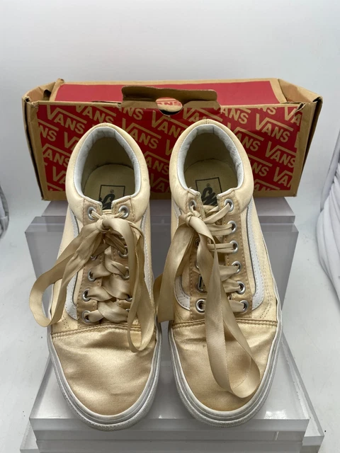VANS MENS WOMANS OLD Skool Skate Shoes Satin Lux Blush True White