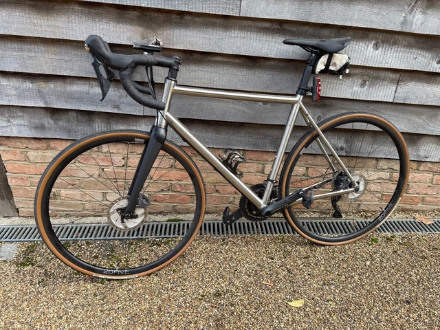 ENIGMA ETAPE TITANIUM bike 56cm Ultegra Carbon Forks total miles