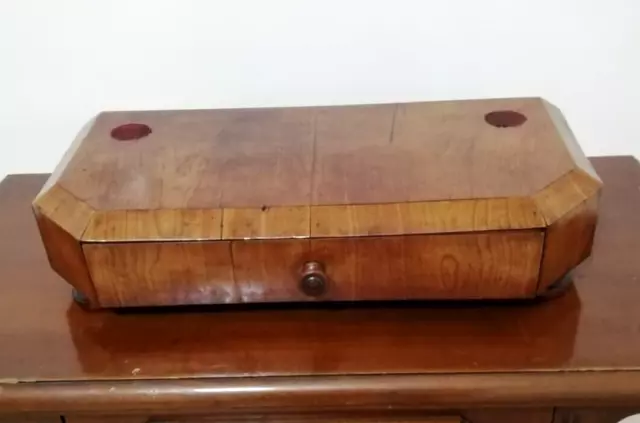 Antico scrittoio da viaggio in legno con cassetto, lastronato noce 1850/60