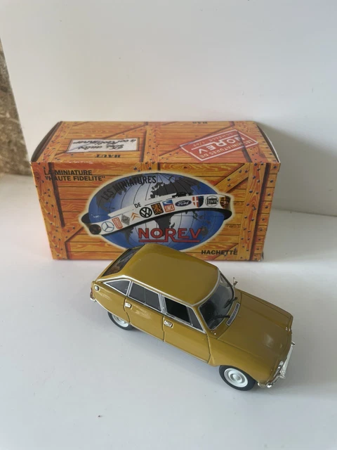 Modèle Réduit Renault 30 1976 - Norev Hachette échelle 1/43 - Métal Rouge - Occasion Bon état