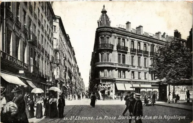 CPA St-ÉTIENNE La place Dorian et la Rue de la Republique (400969)