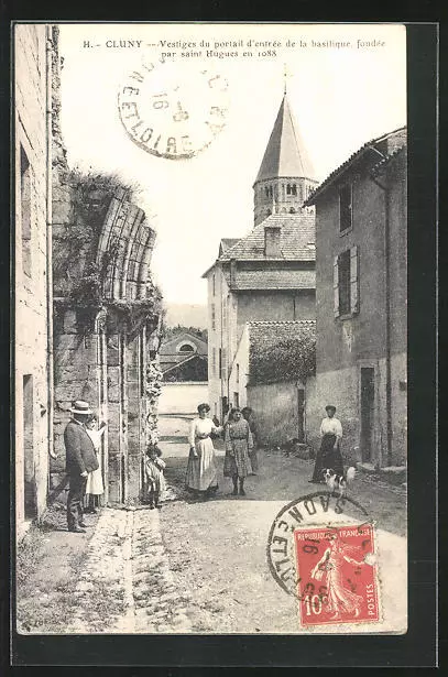 CPA Cluny, Vestiges du portail d´entree de la basilique 1916
