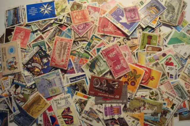 Quality Packet of 500 Different Used New Zealand Stamps~Collection~UK Seller
