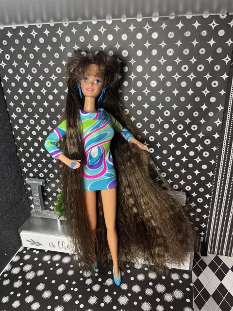 Totally Hair Barbie 1991 Brunette Super Long Hair Dress, Earrings EUC STUNNING