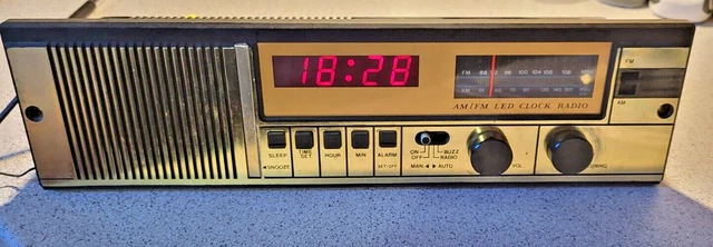 Radio Réveil Encastrable Vintage 1985 - AM/FM - Fonctionne - Bon état