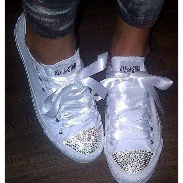 Converse bianche deals con stelle