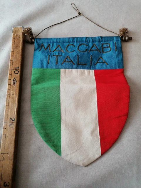 Fanion Vintage Rare – A.S. CAMPOBASSO – Volley-ball – Daté De 1976 – Italie