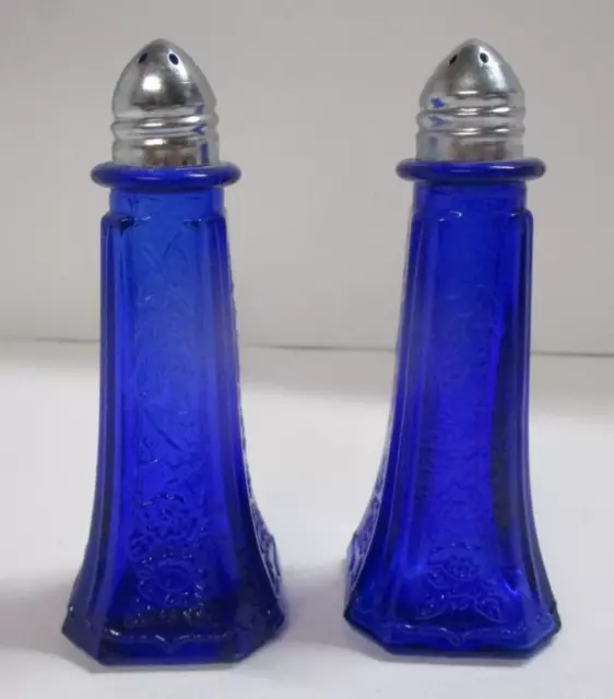 New Glass Cobalt Blue Floral Pair Salt Pepper Shakers Vintage Style Mayfair set