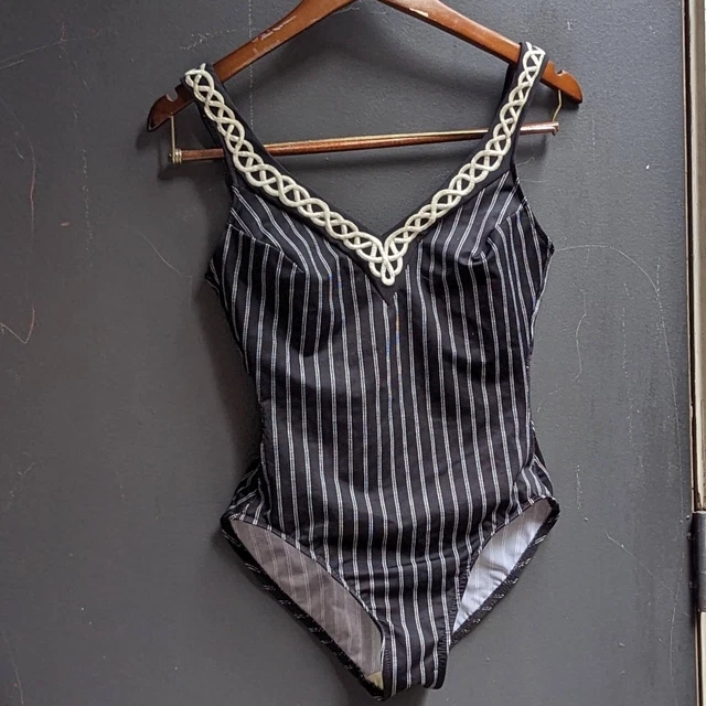 Vintage Miracle Suit Womens Slimming One Piece swimsuit sz 8 Black/white stripe