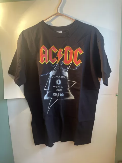 AC/DC 2009 Black Ice World Tour Rock Concert Black T-Shirt 100% Cotton L