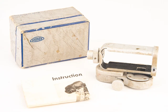 Accesorio binocular universal Minox con instrucciones y caja original V22