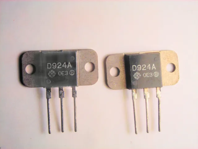 2SD924A "Original" Hitachi  Transistor 2 pcs