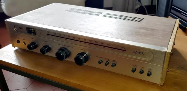 Ampli-tuner vintage AKAI AA810 REVISE - 2x10W / 8 Ohms - Année 1975