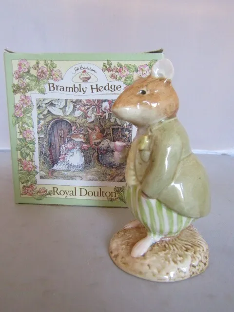 Royal Doulton Brambly Hedge CONKER DBH 21  issued 1988-94 Perfect + Box 2