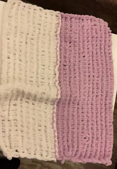 لحفة صوف لون ابيض وبنفسجي White and purple wool quilt scarf $17.00 ...