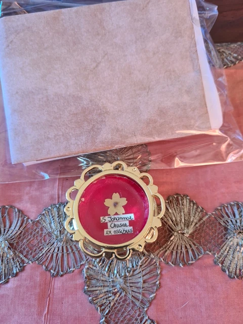 B3 RELIC RELIQUIA San Johannae Chusa  EX OSSIBUS