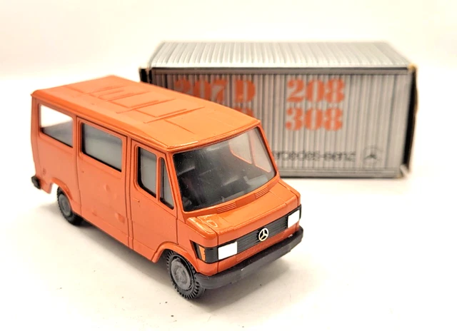 Conrad Mercedes Benz Actros Messer - Camion Miniature échelle 1:50, Neuf