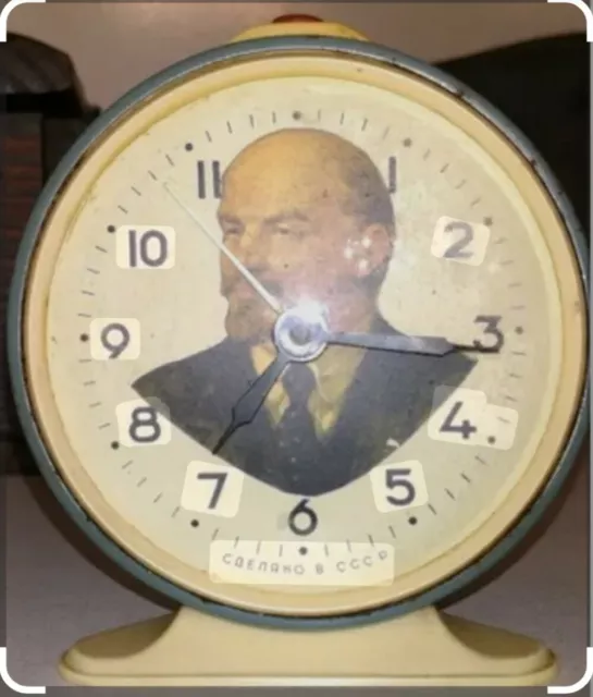 Reloj despertador antiguo URSS