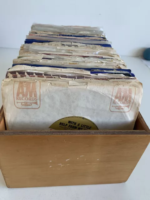 140 mixed vinyl 45s from the 1950s & 1960s - Australian Pressings Only (Box 13)