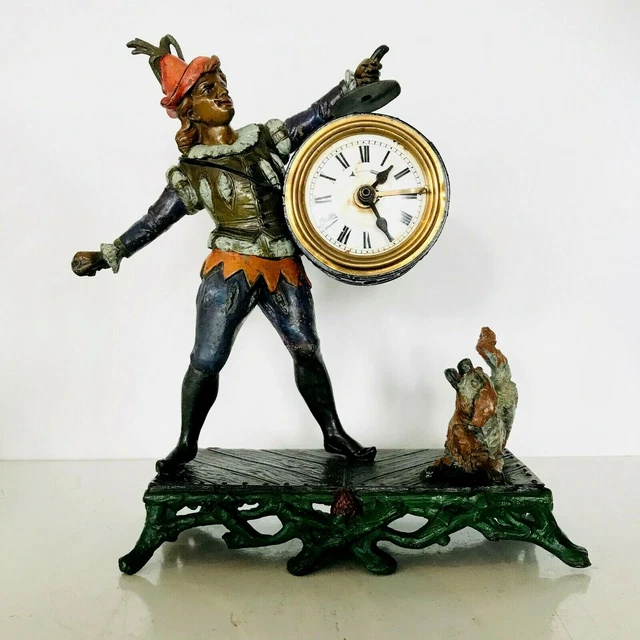 pendule en régule décor scène de cirque polychrome . XIX siècle .