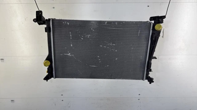 Radiateur Eau RENAULT MEGANE 3 PHASE 2 COUPE – 214100057R (occasion Bon état)
