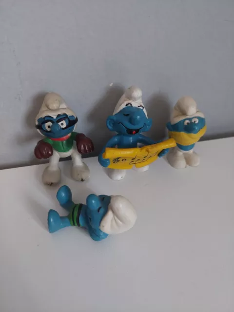 VINTAGE SMURF Figurines. Orginal Miniature SMURFS