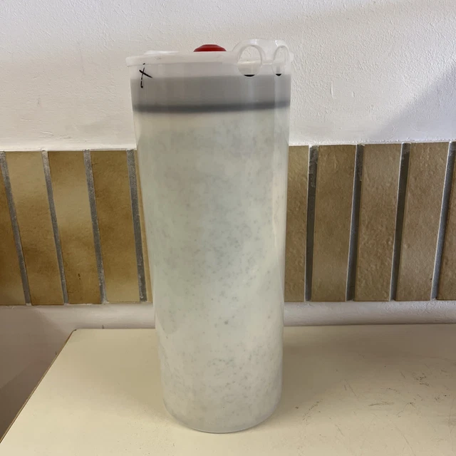 Brita Purity 600 Quell ST Filterkartusche bereits Wasser in der Kartusche(?)