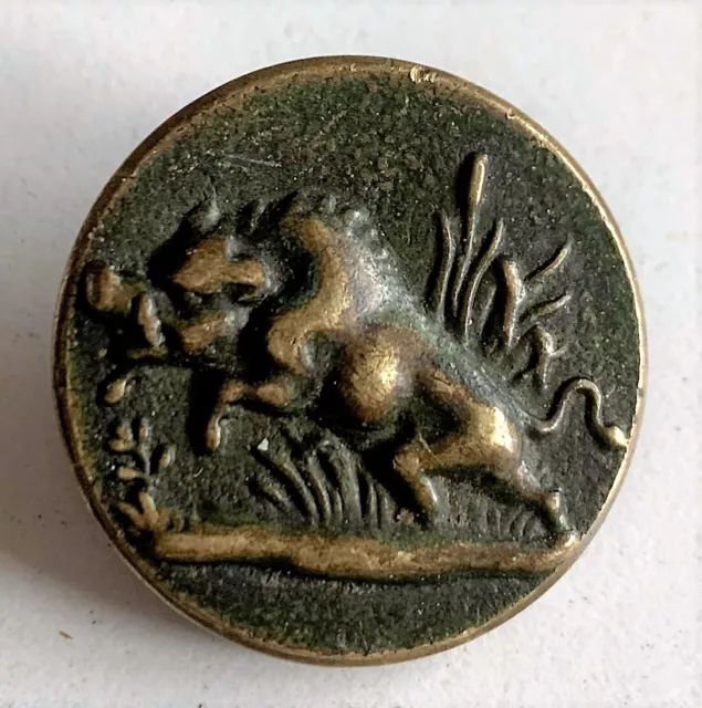 2 Boutons Anciens De Vénerie - Sanglier En Métal - Diamètre 2.5cm - Occasion - Fabriqué En France