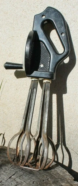 Ancien Batteur Manuel De Cuisine - Fouet Rotatif Vintage - Bois Et Métal