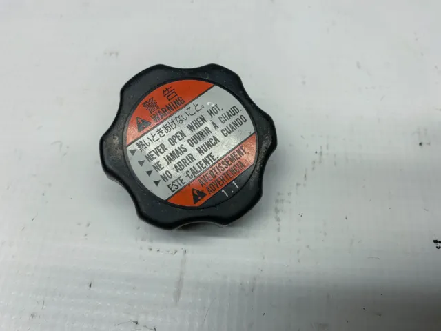 Suzuki SFV650 Gladius Kühlerdeckel Verschluss Kappe radiator cap (3) 09'