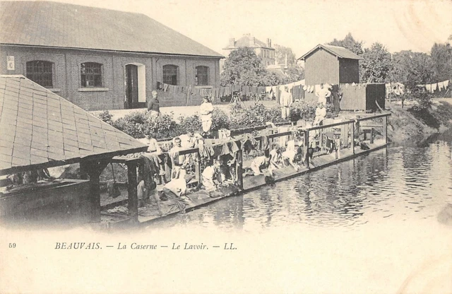 Cpa 60 Beauvais La Barracks Le Lavoir