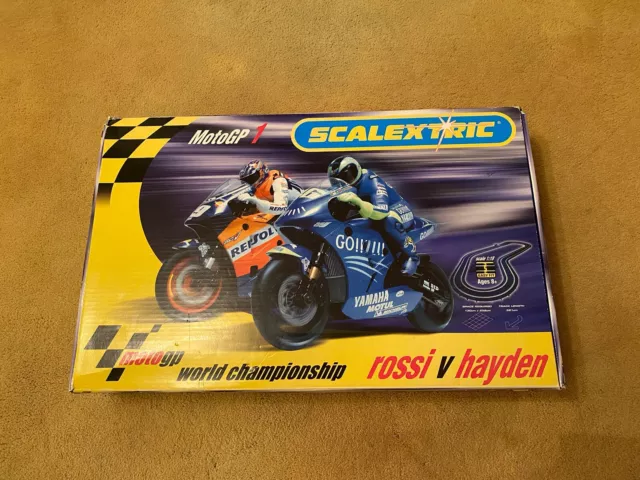 Scalextric moto gp motorbikes circuit 1 set outlet