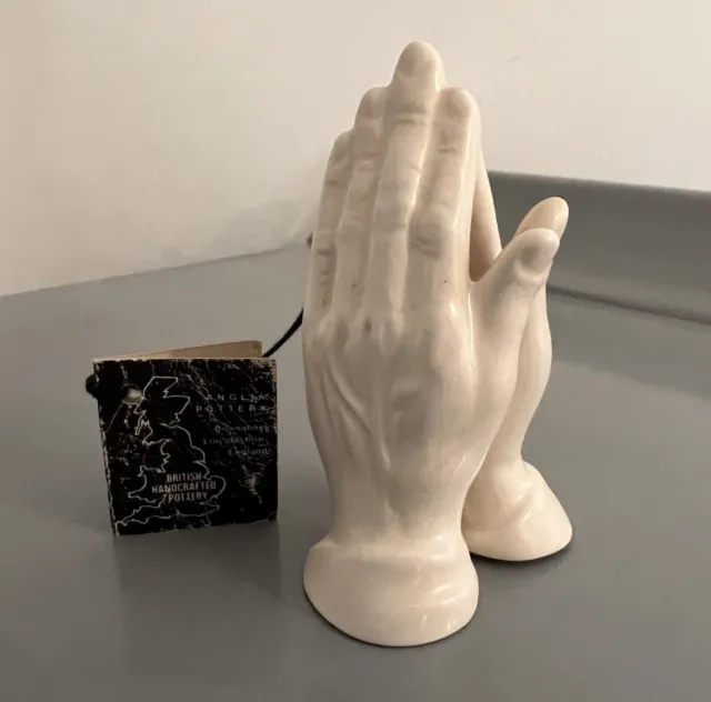 Ceramica bianca mani di preghiera ornamento commemorativo tributo Inghilterra fatto a mano