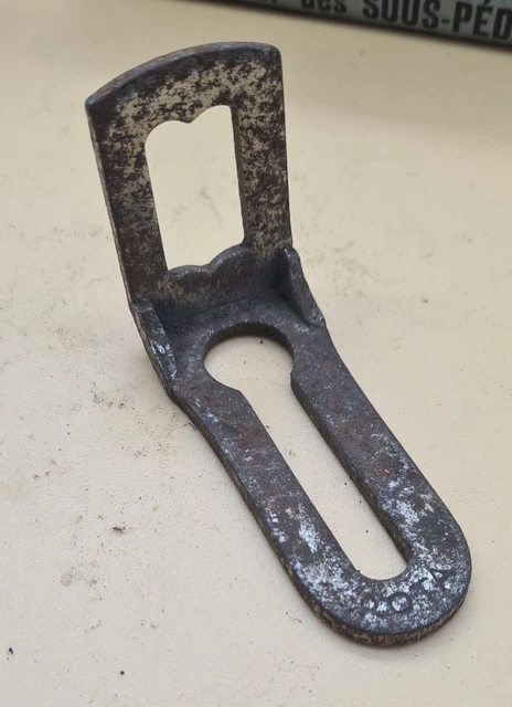 Créateur de lampes uniques à partir d'anciens objets