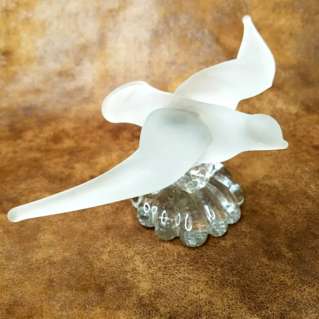 Silvestri Art Glass Frosted Seagull Bird on Clear Wave Base Figurine Mouth Blown