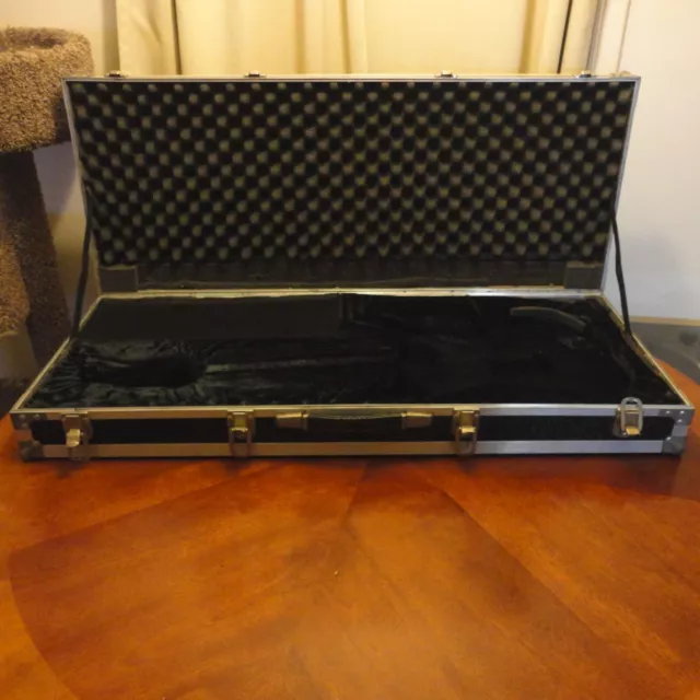 Flight Case Fits Strat Style Guitar Heavy Duty Road Case