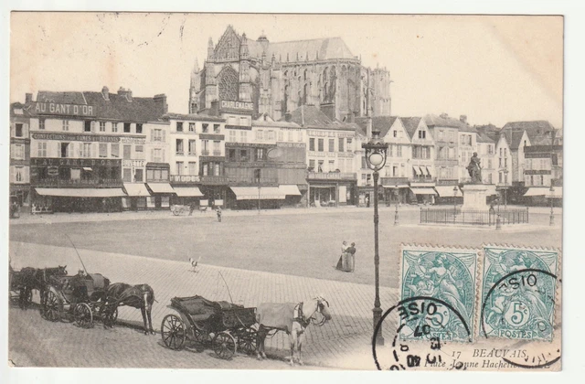BEAUVAIS - Oise - CPA 60 - Place Jeanne Hachette Attelages