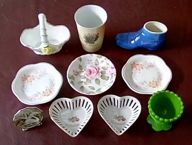 Job Lot Of 9 Pieces Crested Pottery. Trinket Dish. Boot. Beaker. Posy Basket.