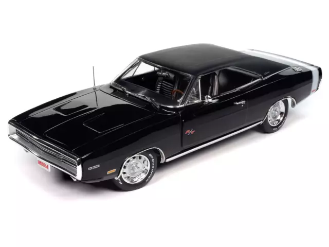 Autoworld 1:18 American Muscle 1970 Dodge Charger R/T -Triple Black-AMM1302