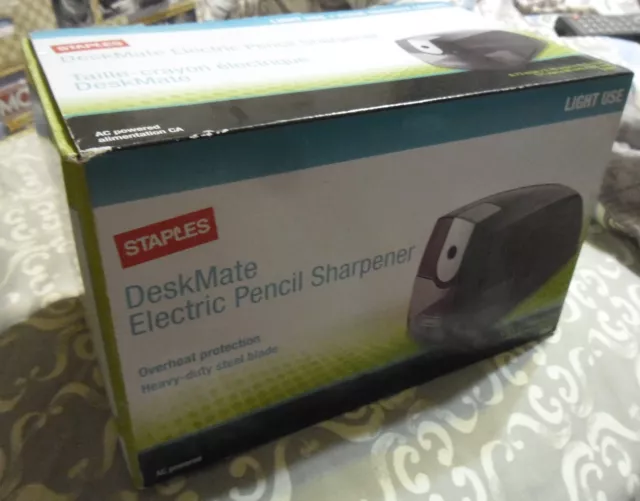 Staples Deskmate Electric Pencil Sharpener New in Box