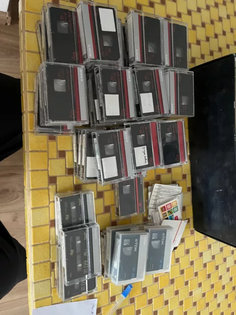 lot de 55 cassettes MINI DV premium occasion sony/tdk et JVC 60 min