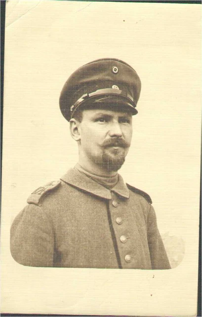 Soldatenportrait, Landwehr-Infanterie-Regiment 104, Foto-Feldpostkarte