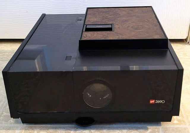 Proyector De Diapositivas Gaf De Colección Modelo 2690 Enfoque Automático Completo Cable Remoto Raro Bonito